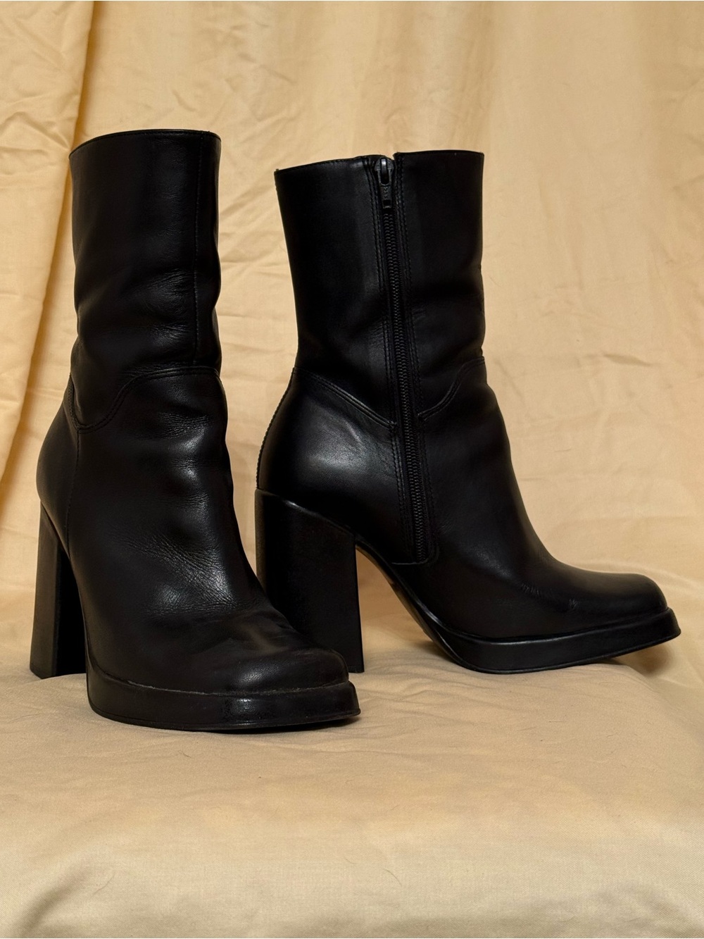 Steve Madden Black Leather Block Heel Ankle Boots - Women's